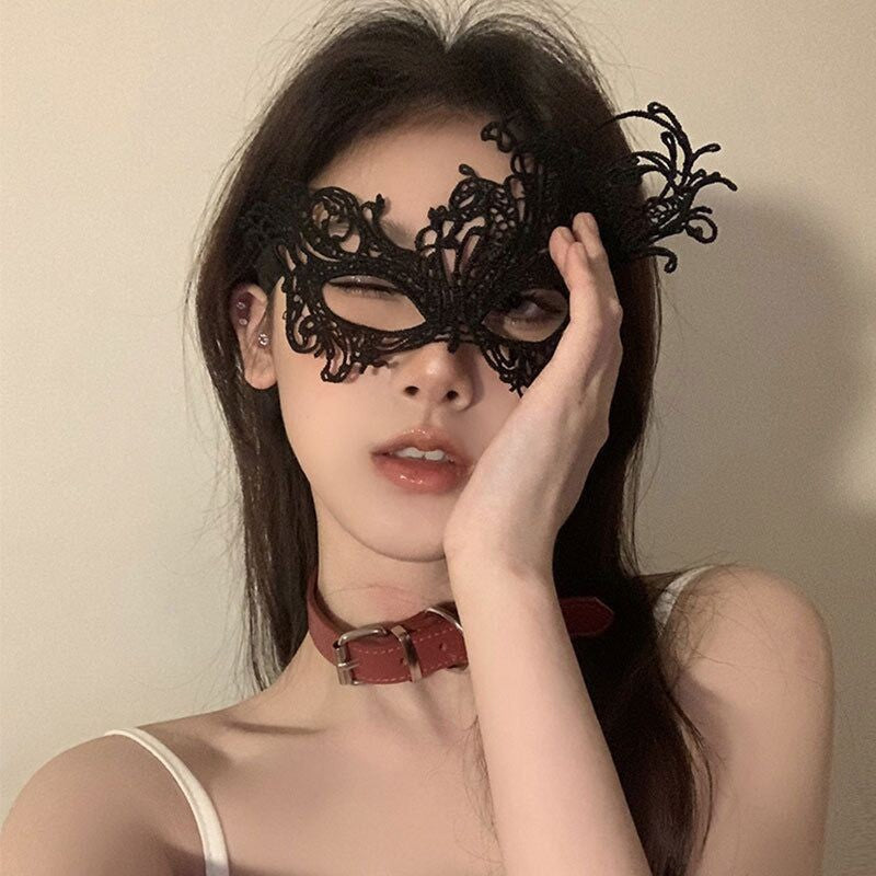 Halloween Second Dimension Half Face Mask